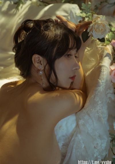 少妇含泪解开乳罩小说_免费观看完整版下载