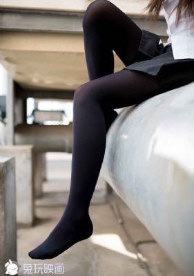 女警穿着警服乳链跪爬被调教小说_BD在线视频播放