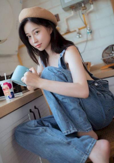 亚洲真实迷奷系列在线观看_蓝光迅雷电影在线